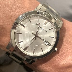 Burberry men’s classic watch